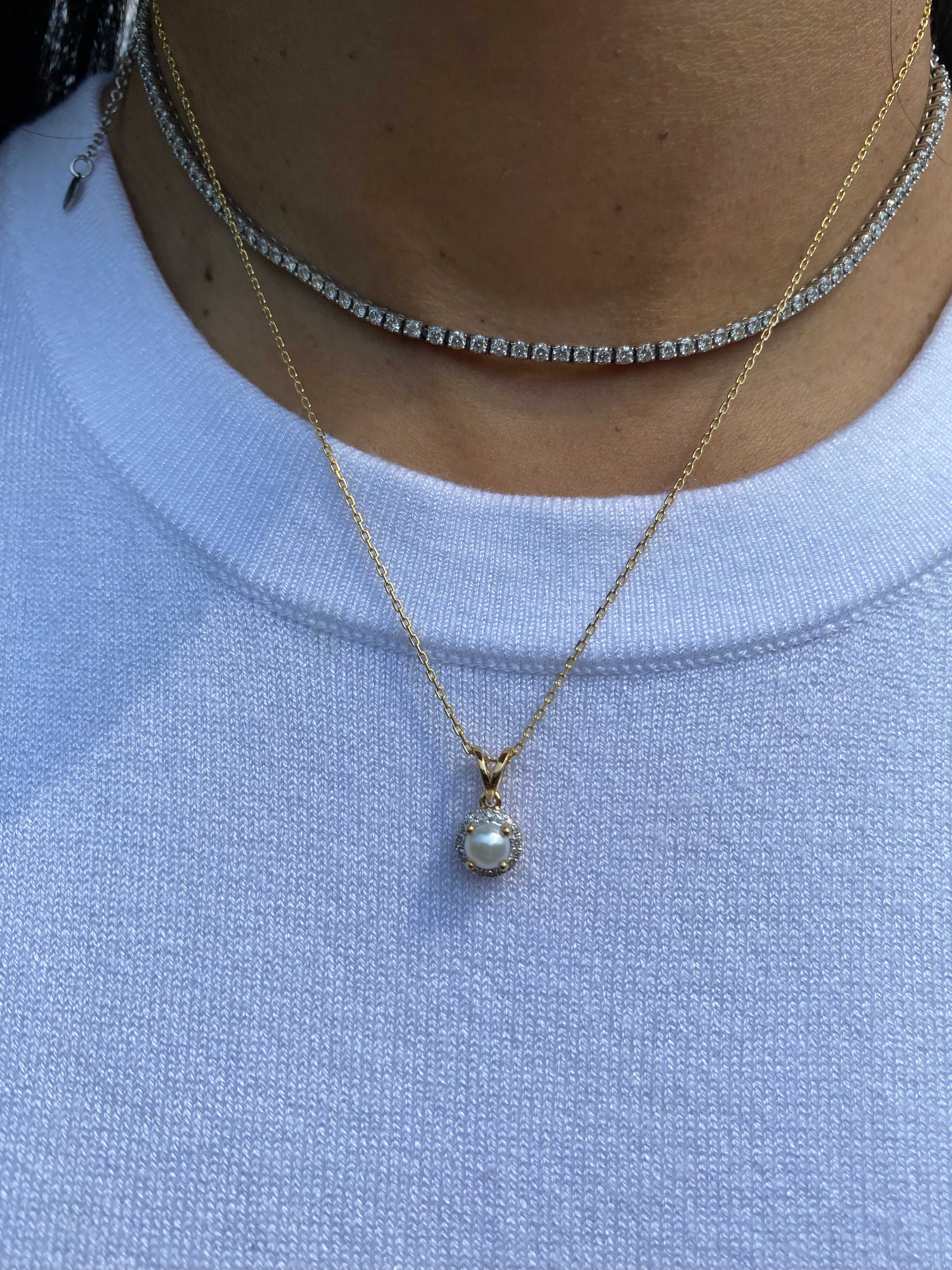 Pearl Gemstone Pendant with Chain